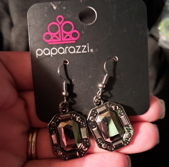 Paparazzi Mirrored Earings And Matching Adjustable Ring Set - Picture 2 of 3